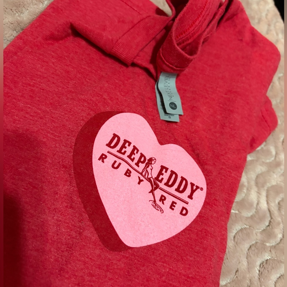 Deep Eddy Ruby Red Heather T-shirt with Heart Design Valentines Unisex Women’s T